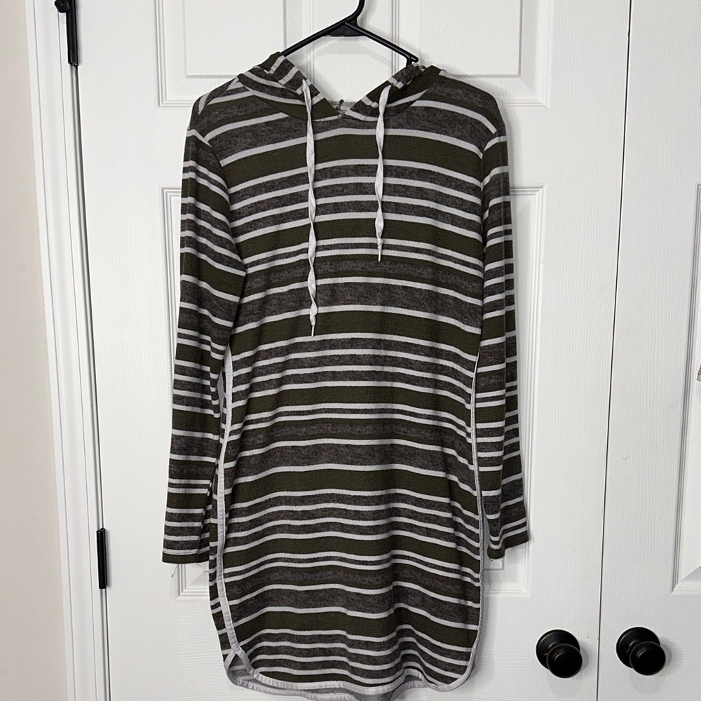 J for Justify Striped Hooded Midi Dress in Olive and White